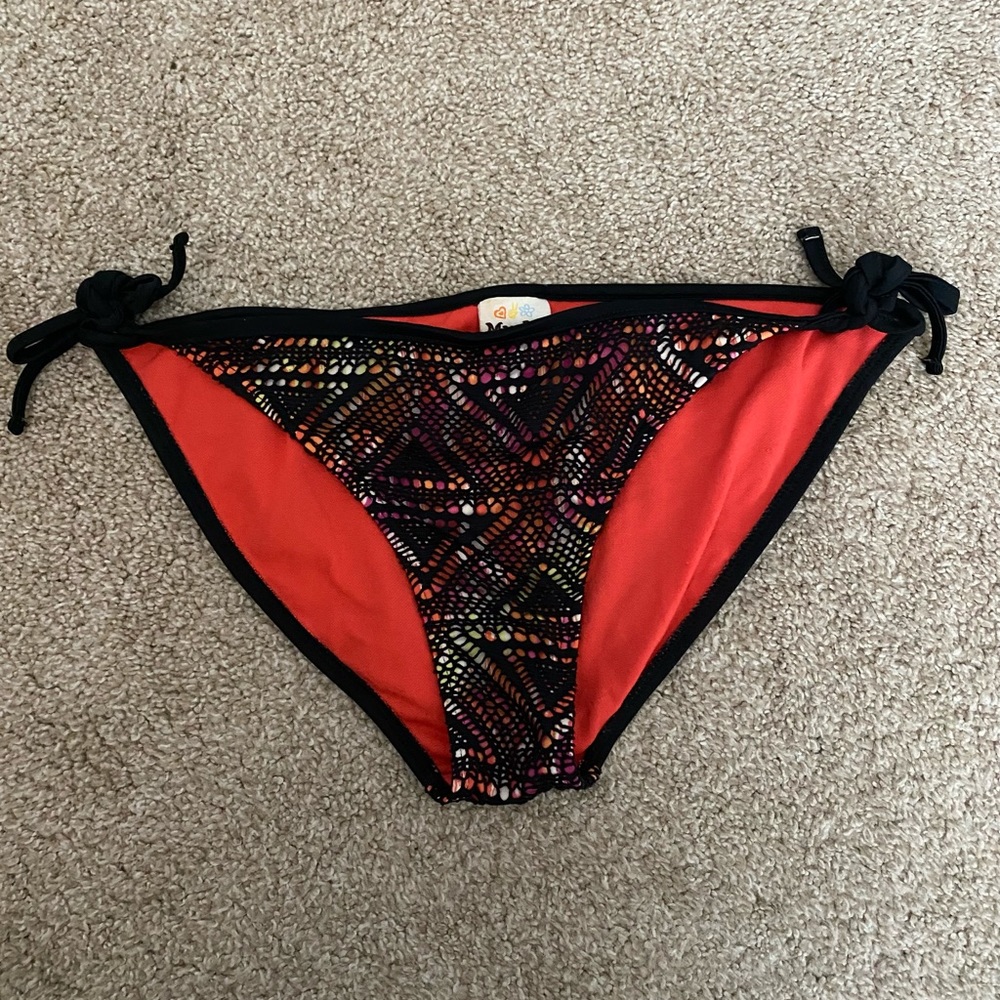Multicolor/black tie side bikini bottoms